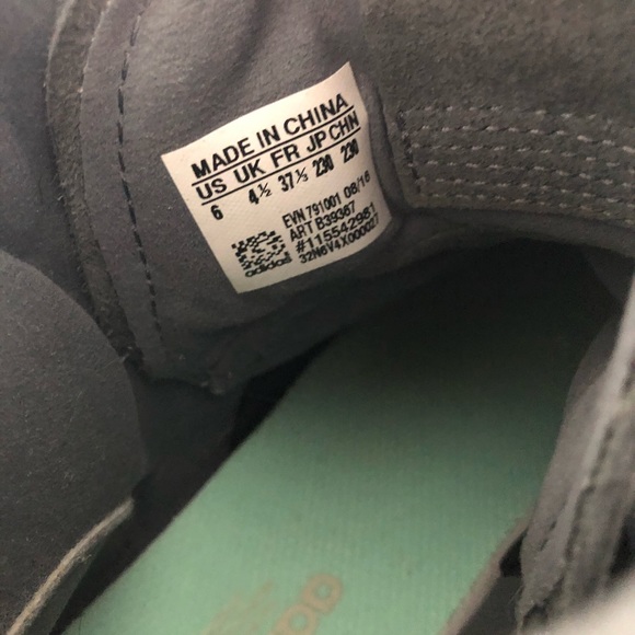 Adidas tubular onix grey strap glow in the dark - Picture 6 of 6